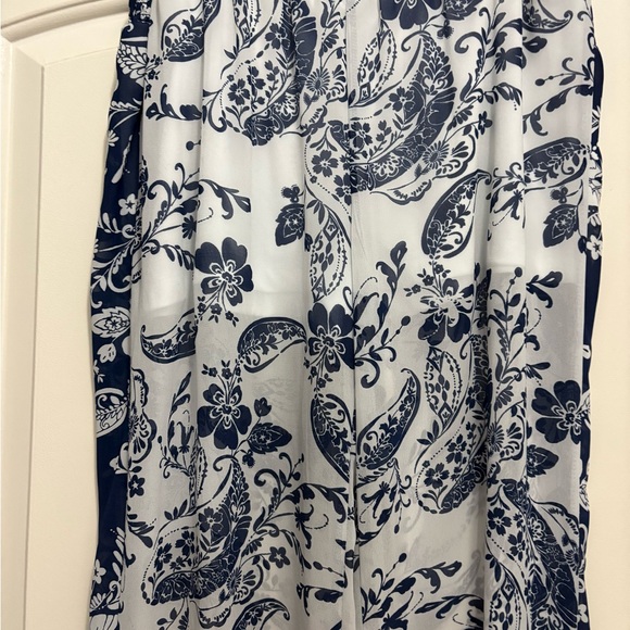 HeartSoul Elegant Navy and White Accessory - Picture 3 of 6